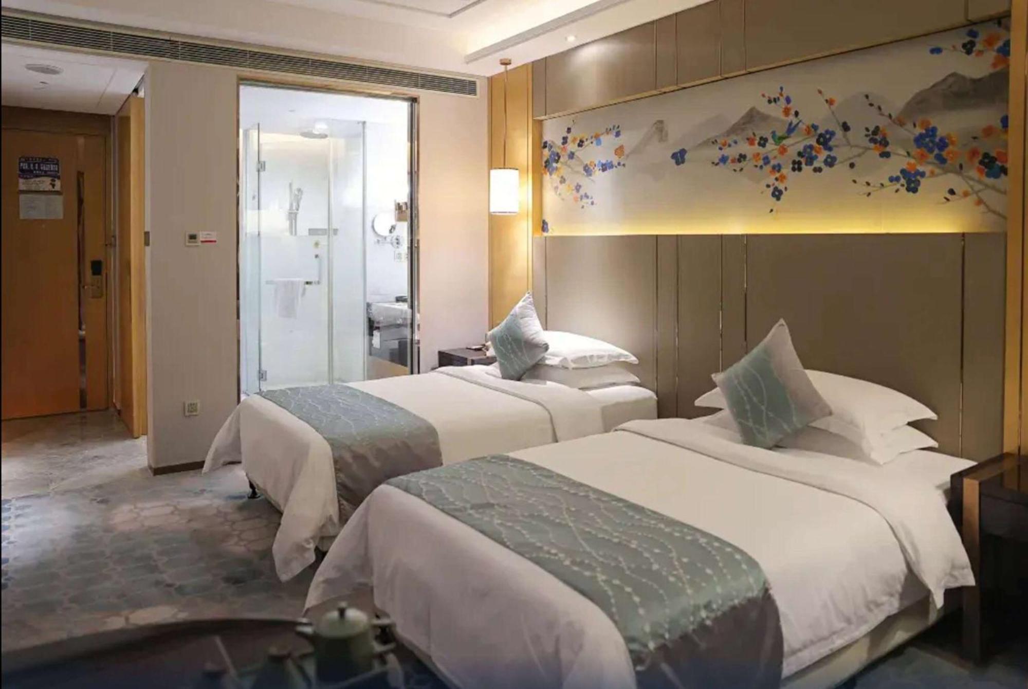 Ramada Yiyang Taojiang Hotel ภายนอก รูปภาพ