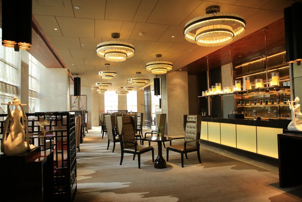 Ramada Yiyang Taojiang Hotel ภายนอก รูปภาพ
