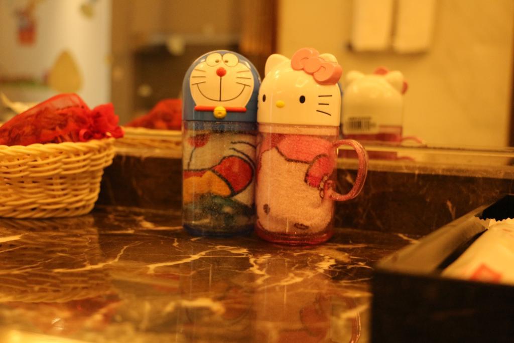 Ramada Yiyang Taojiang Hotel ภายนอก รูปภาพ
